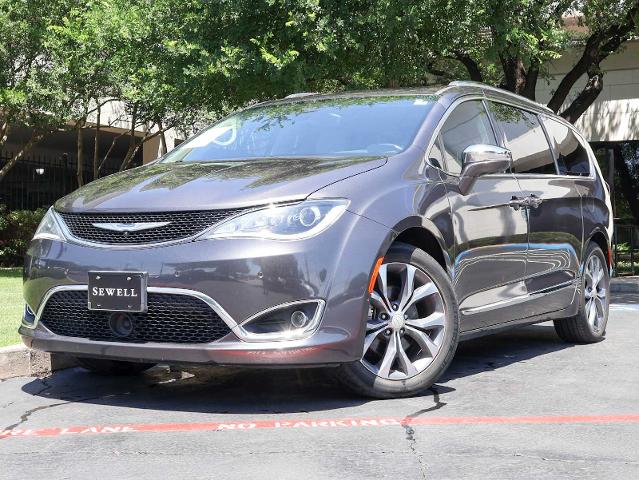 2018 Chrysler Pacifica Vehicle Photo in Dallas, TX 75209