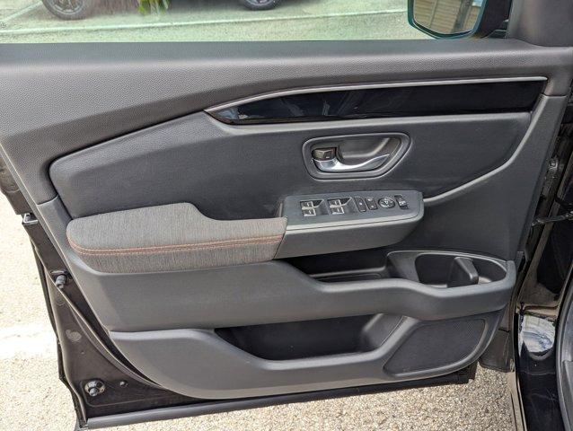 2025 Honda Pilot Vehicle Photo in San Antonio, TX 78230