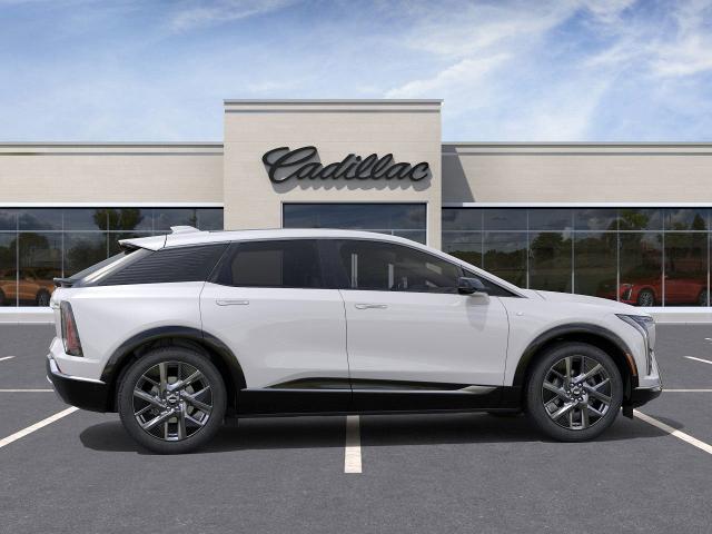 2025 Cadillac OPTIQ Vehicle Photo in TREVOSE, PA 19053-4984