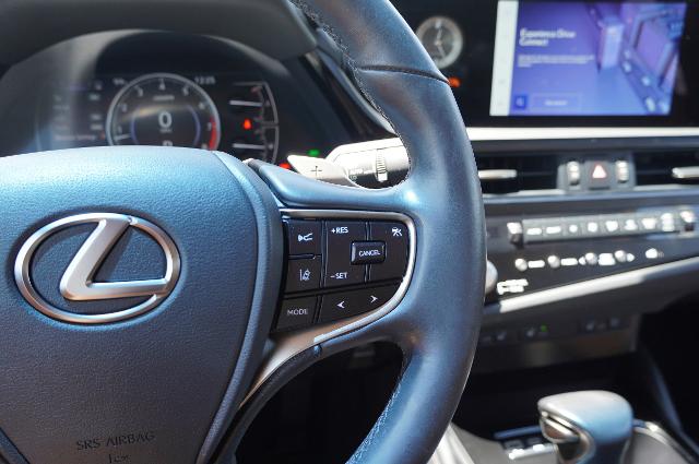 2024 Lexus ES 350 Vehicle Photo in Riverdale, UT 84405