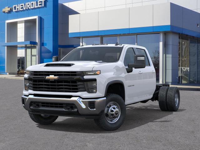 2025 Chevrolet Silverado 3500 HD Chassis Cab Vehicle Photo in DANBURY, CT 06810-5034