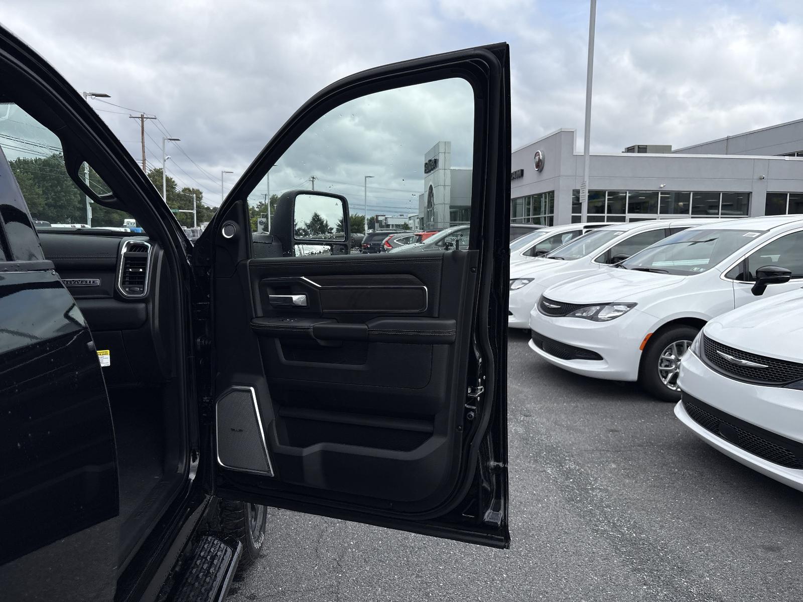 2025 Ram 2500 Vehicle Photo in Mechanicsburg, PA 17050-1707