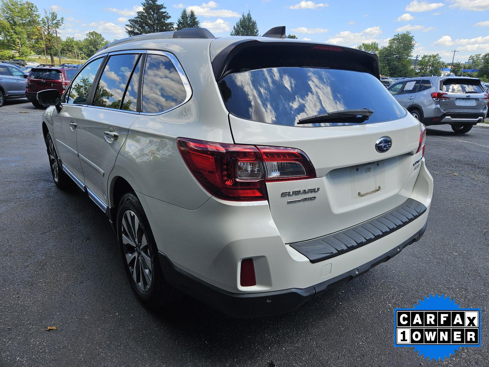 2017 Subaru Outback Vehicle Photo in Harrisburg, PA 17111