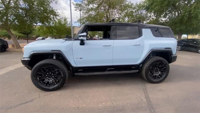 2025 GMC HUMMER EV SUV Vehicle Photo in GOODYEAR, AZ 85338-1310