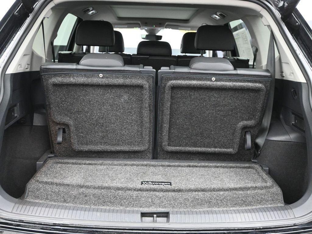 2020 Volkswagen Tiguan Vehicle Photo in Marion, IA 52302