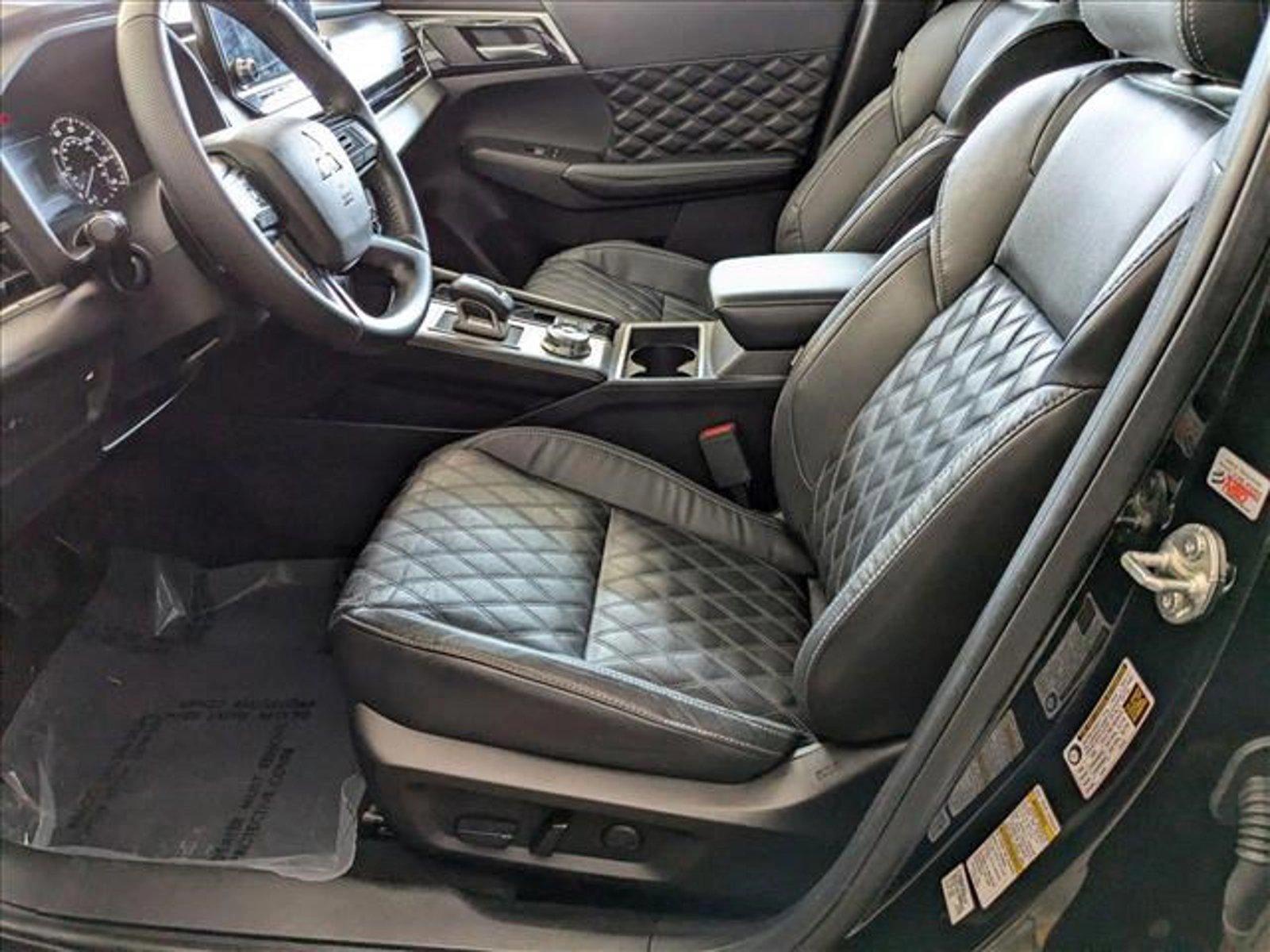 2022 Mitsubishi Outlander Vehicle Photo in Bradenton, FL 34207