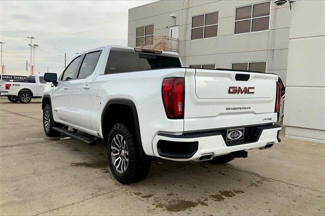 2021 GMC Sierra 1500 Vehicle Photo in TOPEKA, KS 66609-0000