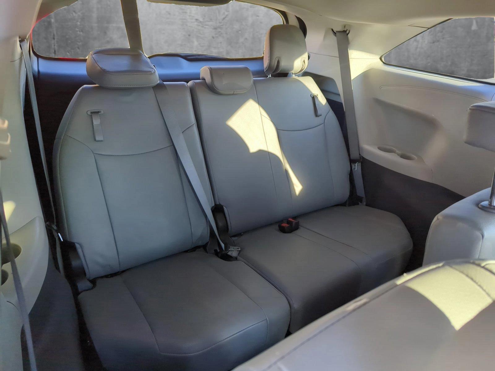 2023 Toyota Sienna Vehicle Photo in Memphis, TN 38125