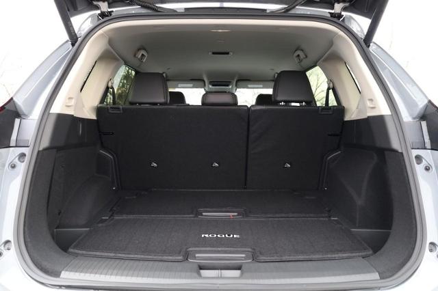 2025 Nissan Rogue Vehicle Photo in Ballwin, MO 63011