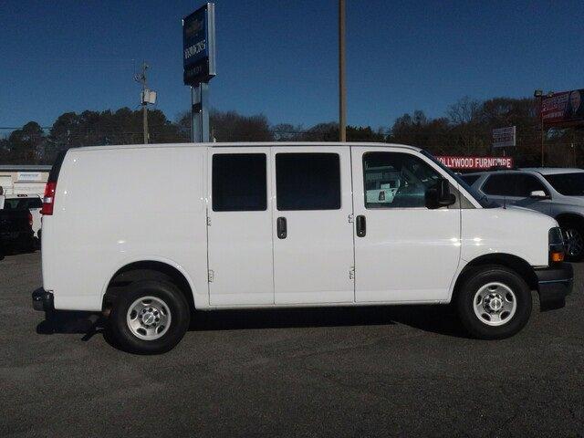 Used 2022 Chevrolet Express Cargo Work Van with VIN 1GCWGAFP7N1256346 for sale in Gainesville, GA