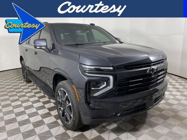 2025 Chevrolet Suburban Vehicle Photo in PHOENIX, AZ 85014-3381