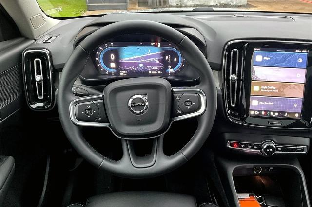 2024 Volvo XC40 Vehicle Photo in Houston, TX 77007