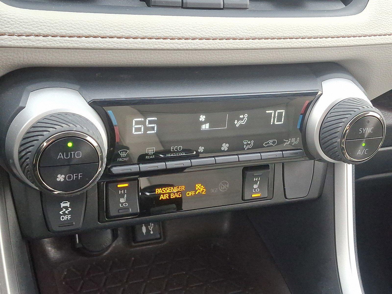 2019 Toyota RAV4 Vehicle Photo in Harrisburg, PA 17111
