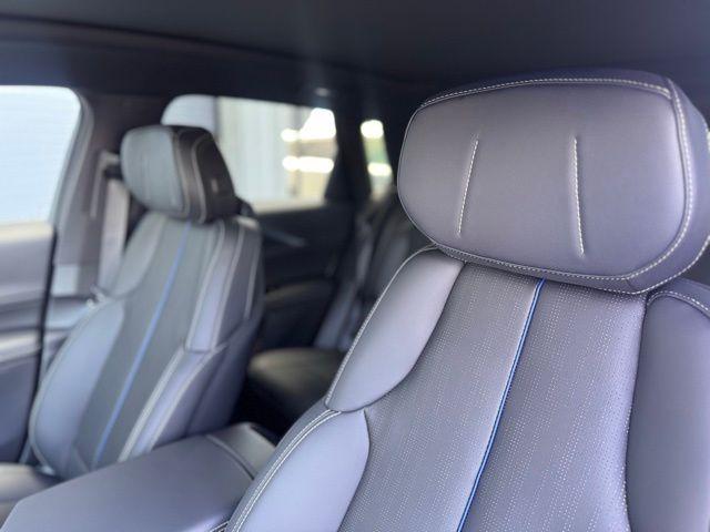 2025 Cadillac LYRIQ Vehicle Photo in DELRAY BEACH, FL 33483-3294
