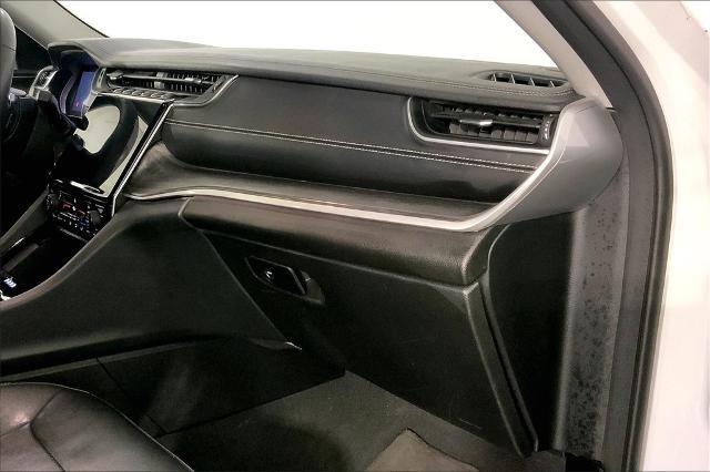 2023 Jeep Grand Cherokee Vehicle Photo in Kansas City, MO 64114