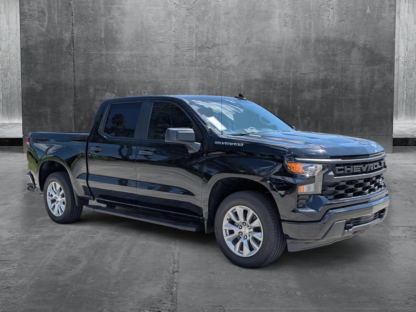 2025 Chevrolet Silverado 1500 Vehicle Photo in PEMBROKE PINES, FL 33024-6534