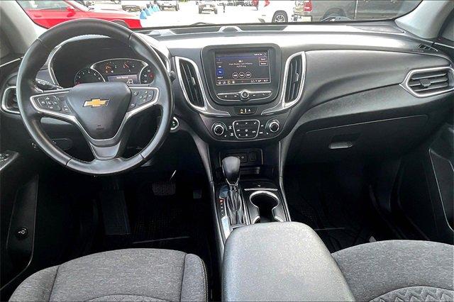 2022 Chevrolet Equinox Vehicle Photo in TOPEKA, KS 66609-0000