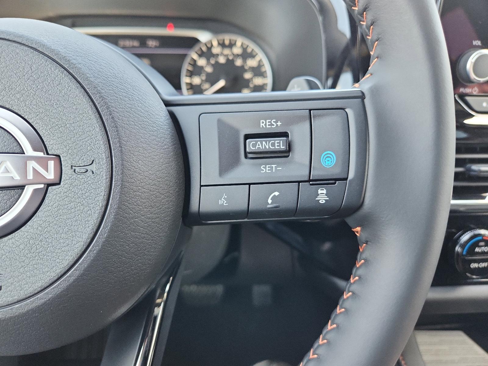 2025 Nissan Pathfinder Vehicle Photo in Albuquerque, NM 87110