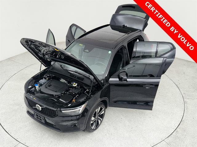2024 Volvo XC40 Vehicle Photo in Grapevine, TX 76051