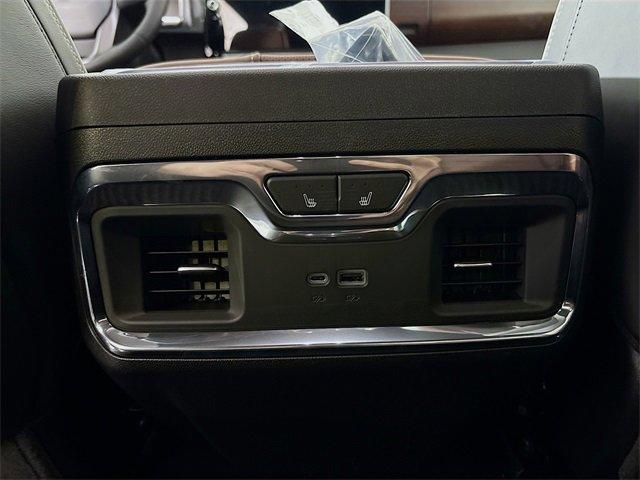 2025 GMC Sierra 1500 Vehicle Photo in PUYALLUP, WA 98371-4149