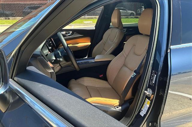 2023 Volvo XC60 Vehicle Photo in Houston, TX 77007