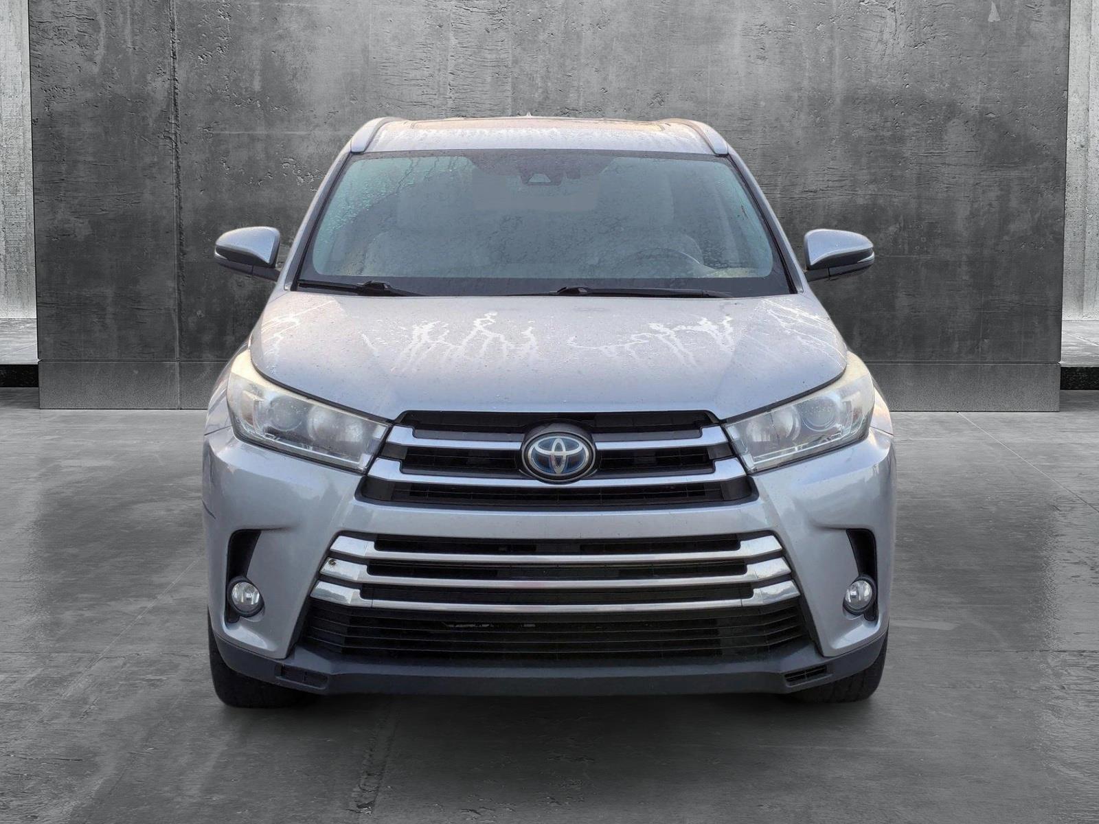 2017 Toyota Highlander Vehicle Photo in PEMBROKE PINES, FL 33024-6534