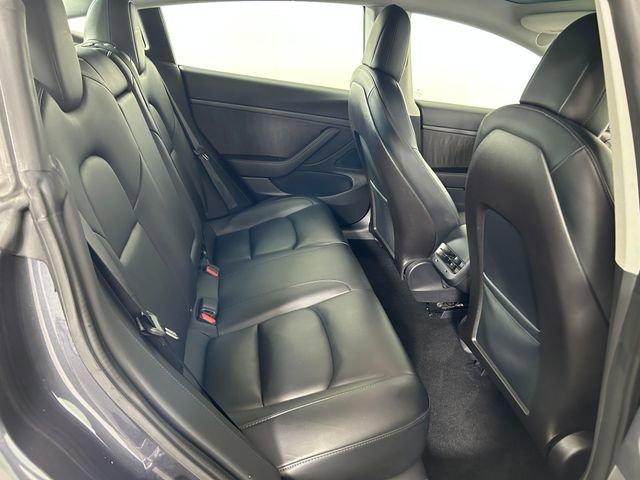 2020 Tesla Model 3 Vehicle Photo in MEDINA, OH 44256-9631