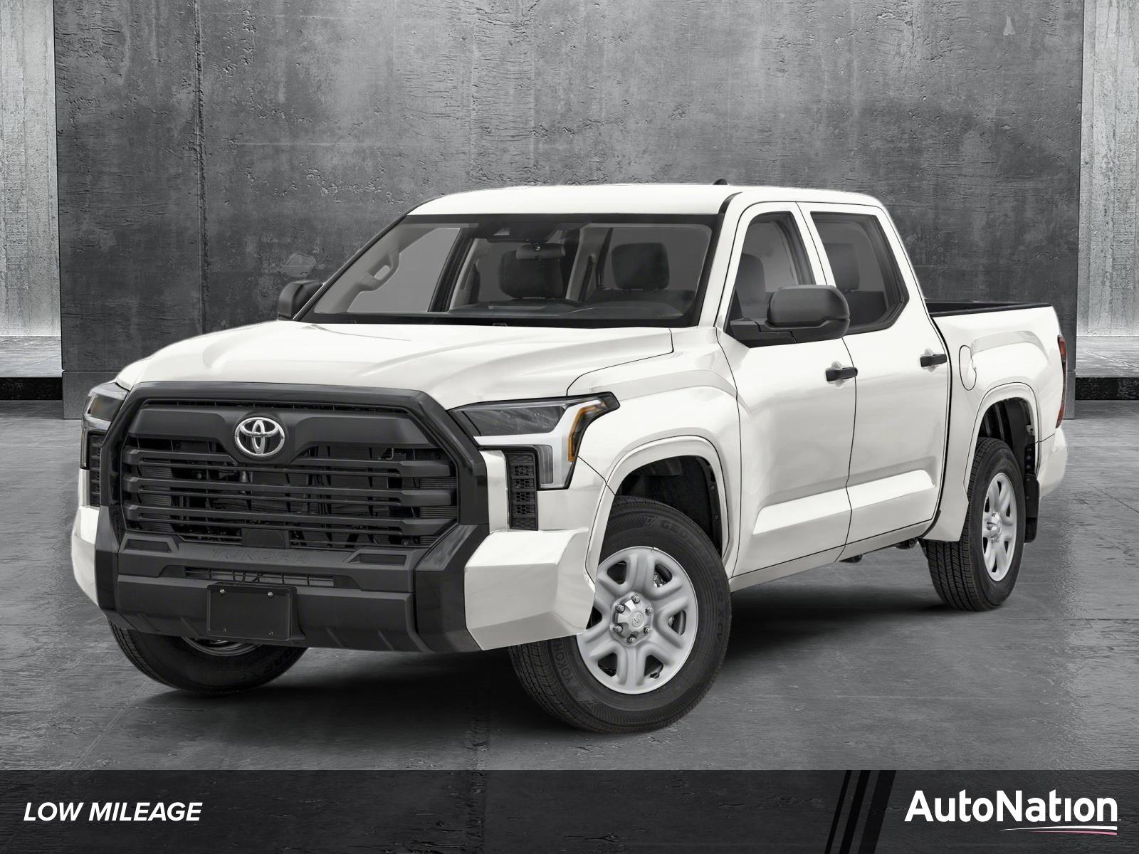 2025 Toyota Tundra 4WD Vehicle Photo in Davie, FL 33331