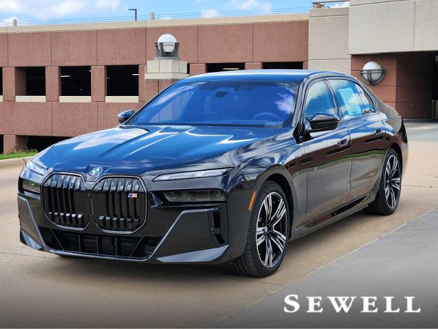 2025 BMW i7 Vehicle Photo in PLANO, TX 75024