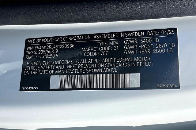 2025 Volvo XC60 Vehicle Photo in Houston, TX 77007