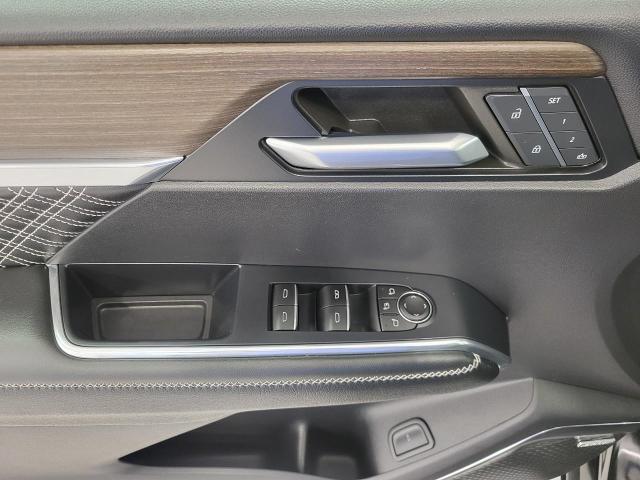 2024 GMC Acadia Vehicle Photo in GREEN BAY, WI 54303-3330