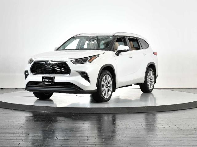 2023 Toyota Highlander Vehicle Photo in DALLAS, TX 75235