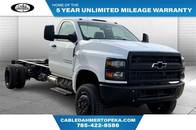 2024 Chevrolet Silverado Chassis Cab Vehicle Photo in TOPEKA, KS 66609-0000