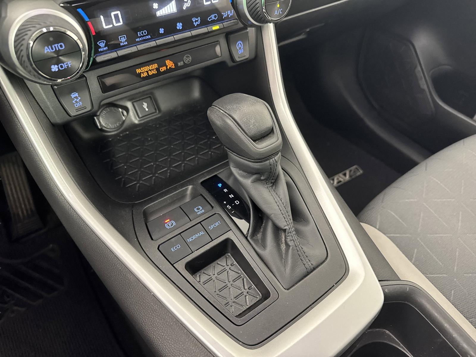 2022 Toyota RAV4 Vehicle Photo in GEORGETOWN, TX 78626-7508