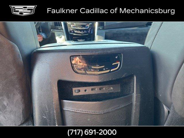 2017 Cadillac Escalade ESV Vehicle Photo in MECHANICSBURG, PA 17050-1707