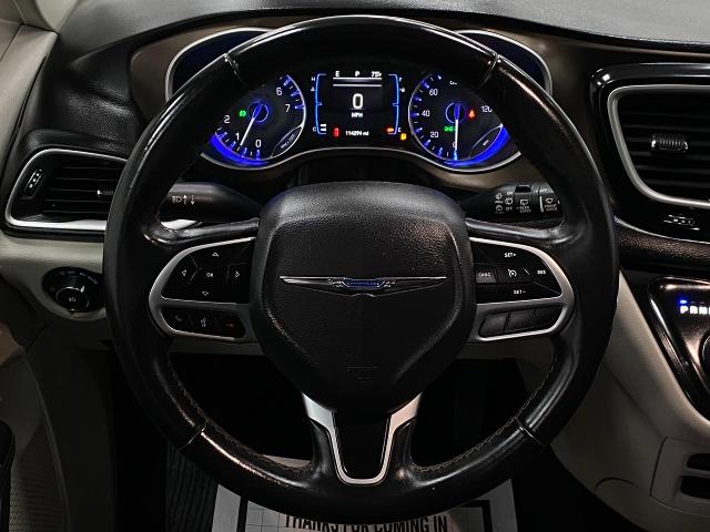 2017 Chrysler Pacifica Vehicle Photo in Appleton, WI 54913