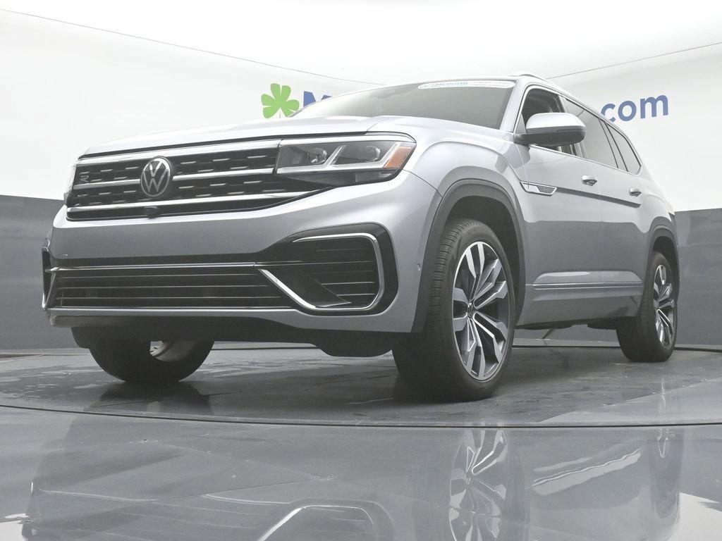 2023 Volkswagen Atlas Vehicle Photo in Marion, IA 52302