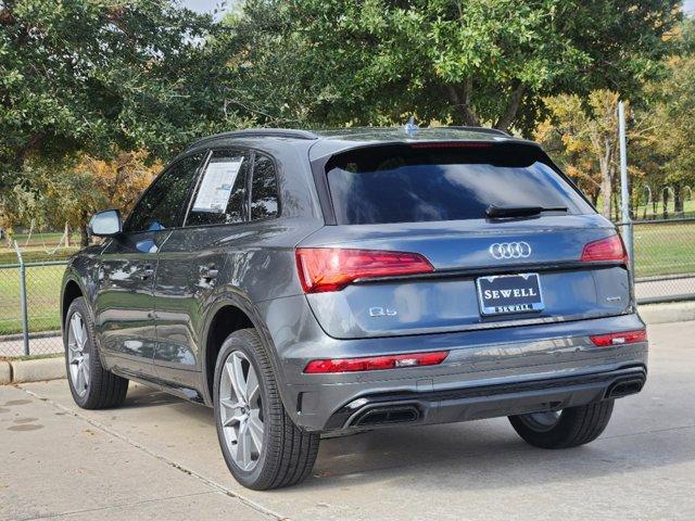 2025 Audi Q5 Vehicle Photo in HOUSTON, TX 77090