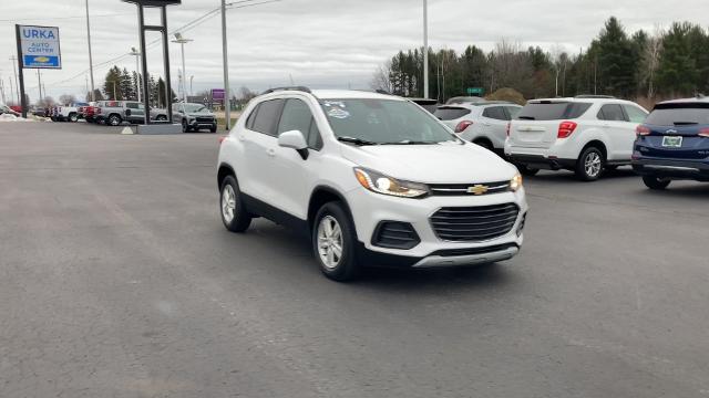 Used 2022 Chevrolet Trax LT with VIN KL7CJPSM0NB533283 for sale in Ludington, MI