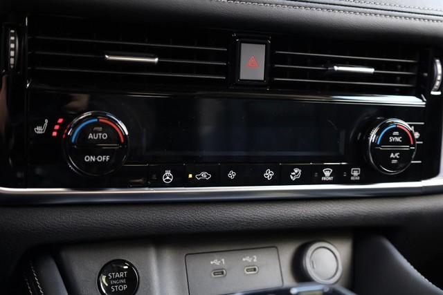 2025 Nissan Rogue Vehicle Photo in Ballwin, MO 63011