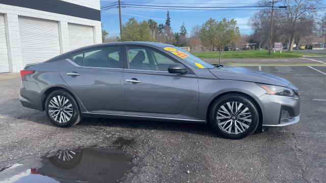 2024 Nissan Altima Vehicle Photo in TURLOCK, CA 95380-4918