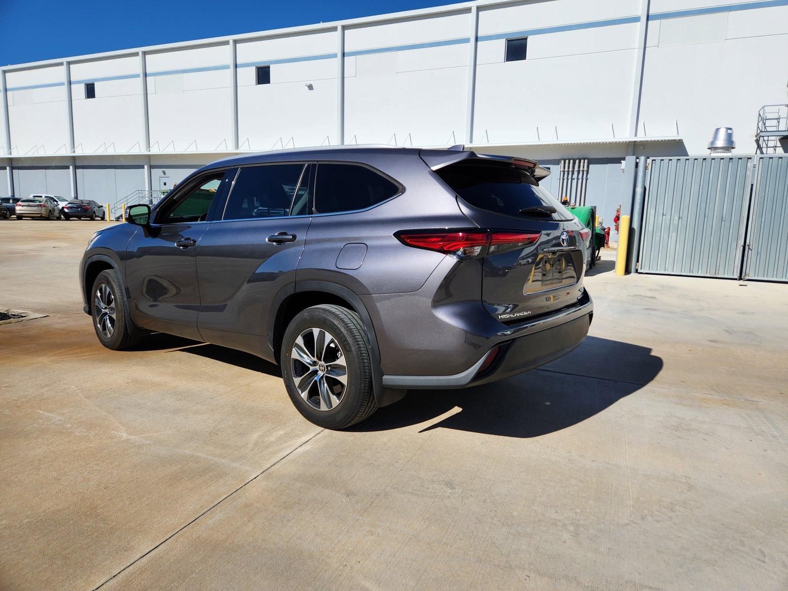 2022 Toyota Highlander Vehicle Photo in Winter Park, FL 32792