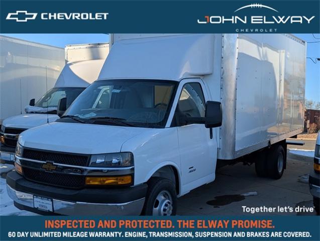 2024 Chevrolet Express Commercial Cutaway Vehicle Photo in ENGLEWOOD, CO 80113-6708