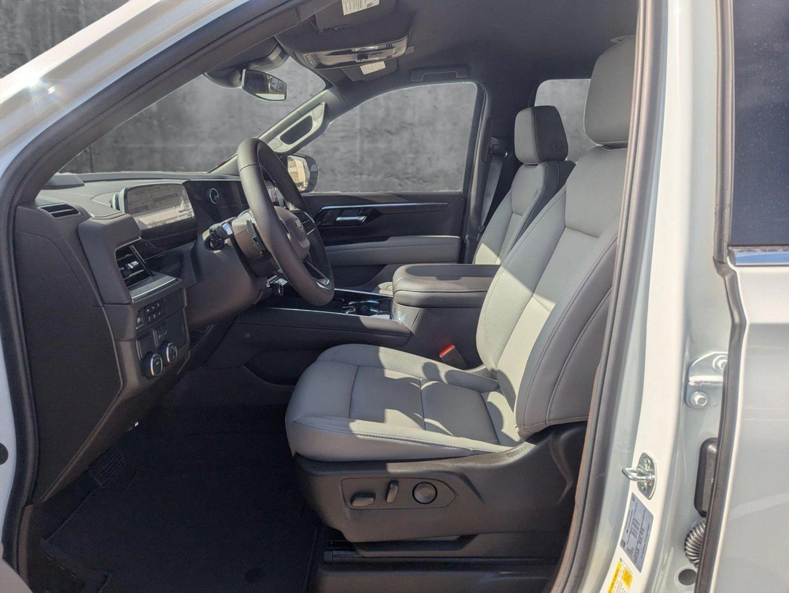 2025 Chevrolet Suburban Vehicle Photo in CORPUS CHRISTI, TX 78412-4902