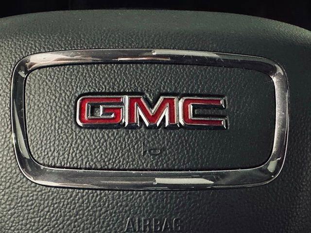 2023 GMC Acadia Vehicle Photo in MEDINA, OH 44256-9631