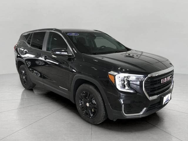 2024 GMC Terrain Vehicle Photo in GREEN BAY, WI 54303-3330