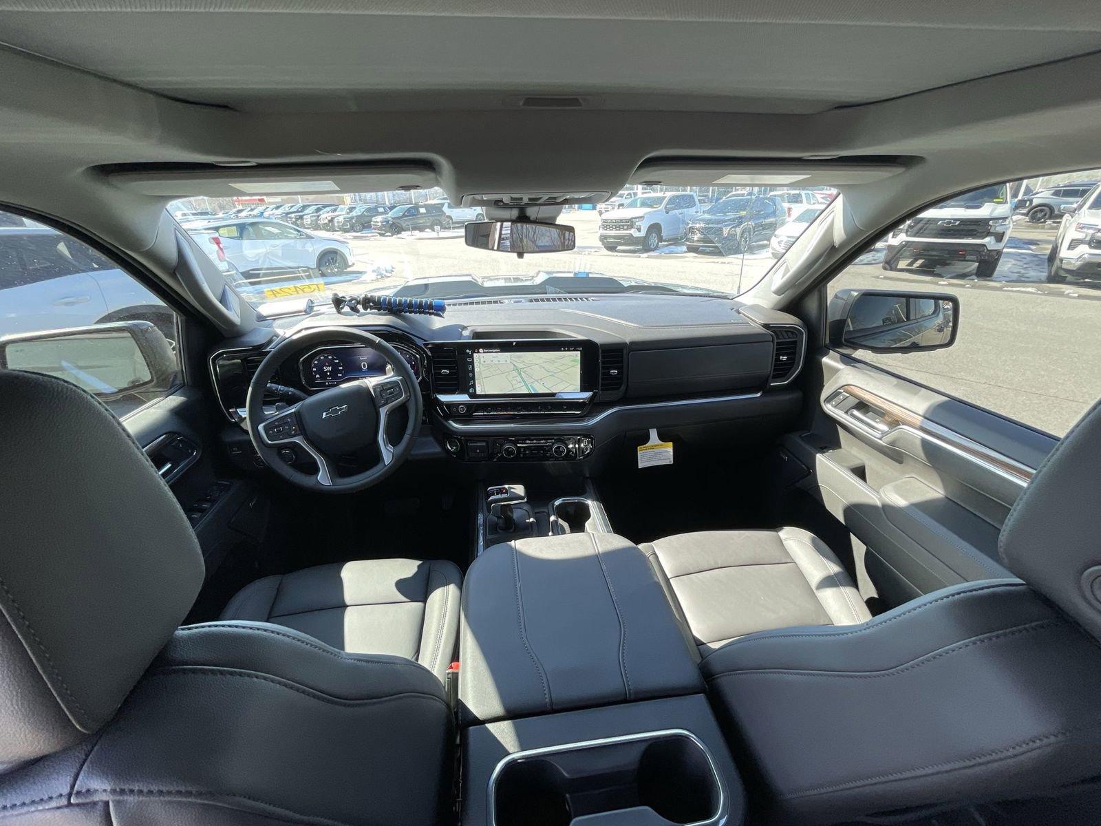 2025 Chevrolet Silverado 1500 Vehicle Photo in BENTONVILLE, AR 72712-4322