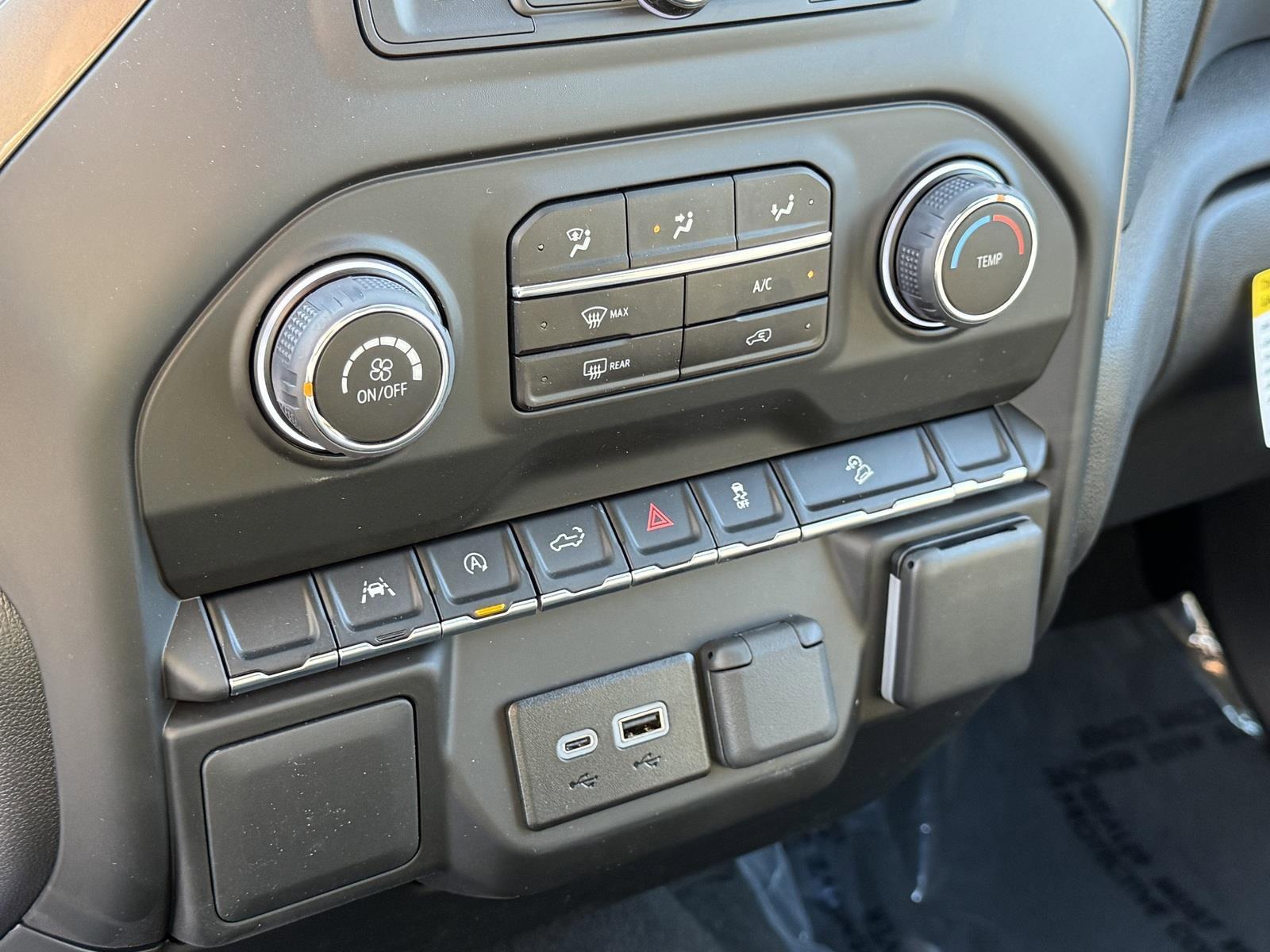 2025 Chevrolet Silverado 1500 Vehicle Photo in LOS ANGELES, CA 90007-3794