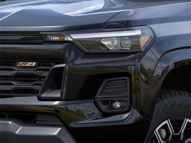 2025 Chevrolet Colorado Vehicle Photo in ENGLEWOOD, CO 80113-6708
