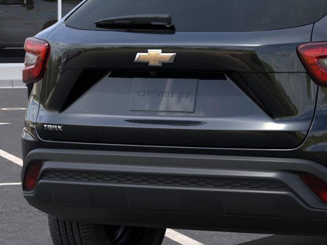 2025 Chevrolet Trax Vehicle Photo in Roslyn, NY 11576
